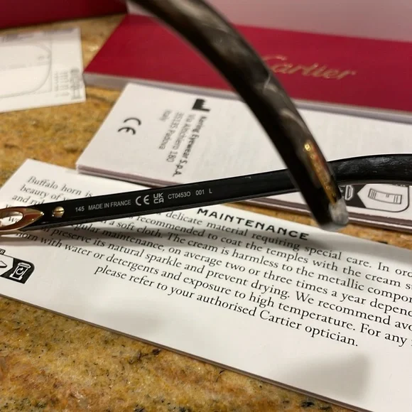 Cartier Genuine Buffalo Horn Eyewear CT0453O-001.Brand new authentic.Buffs